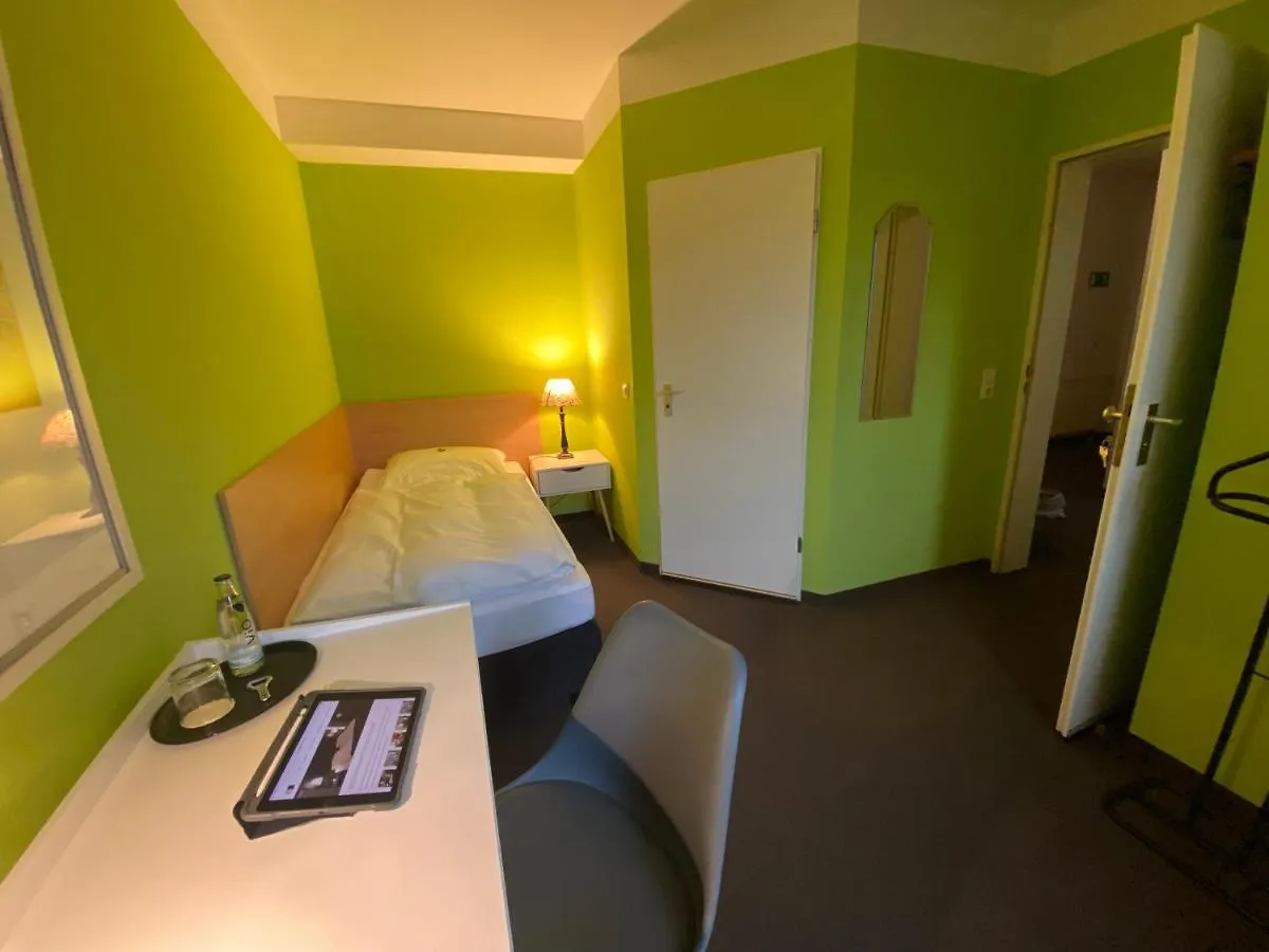 Hotel Kaiserswerth Dusseldorf